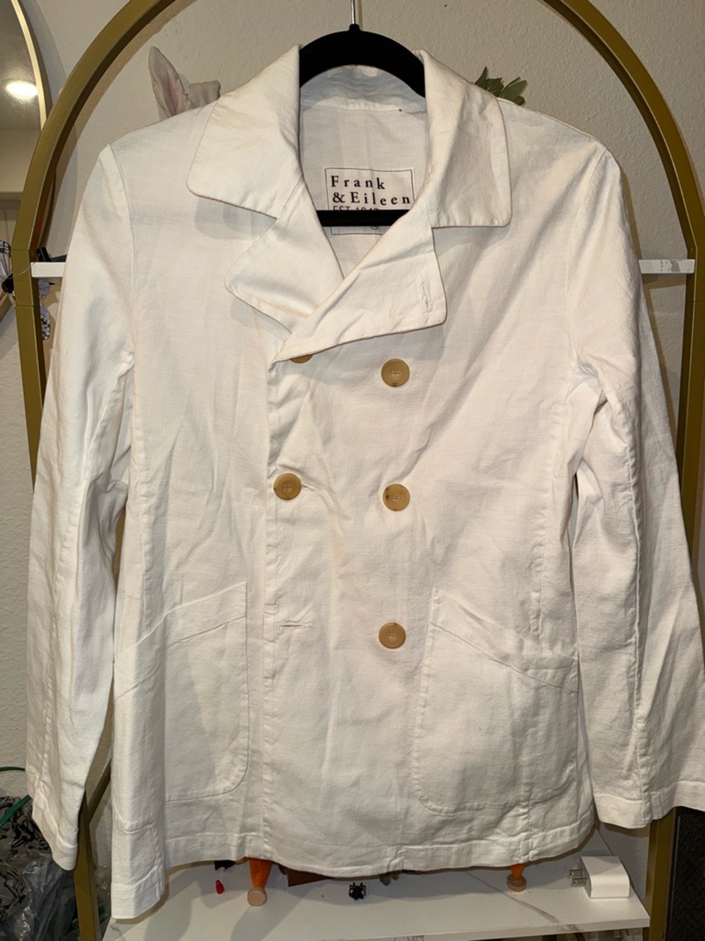 Frank & Eileen Women’s Double-Breasted White Jacket